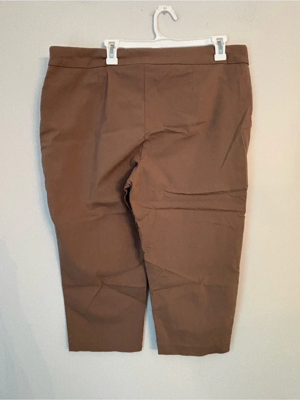 Chico's Taupe Capri Pant Size 3 - Picture 3 of 5